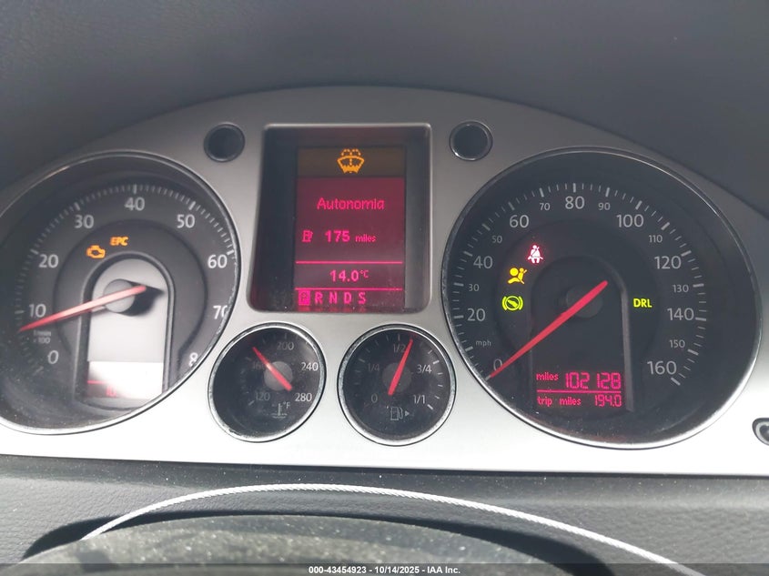 2008 Volkswagen Passat Komfort VIN: WVWLK73C18E064083 Lot: 43454923