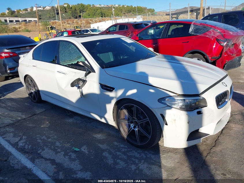 2014 BMW M5 - WBSFV9C50ED097183