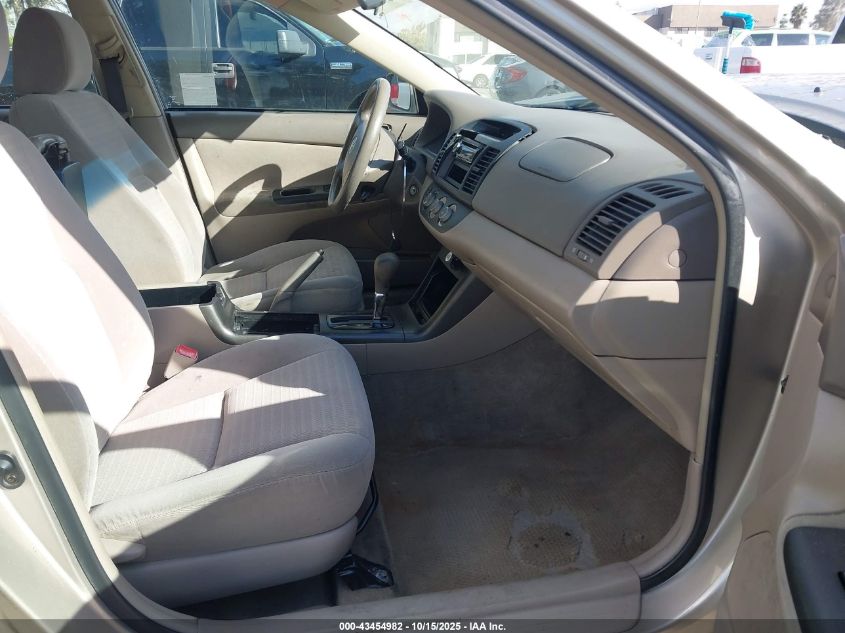 2005 Toyota Camry Le