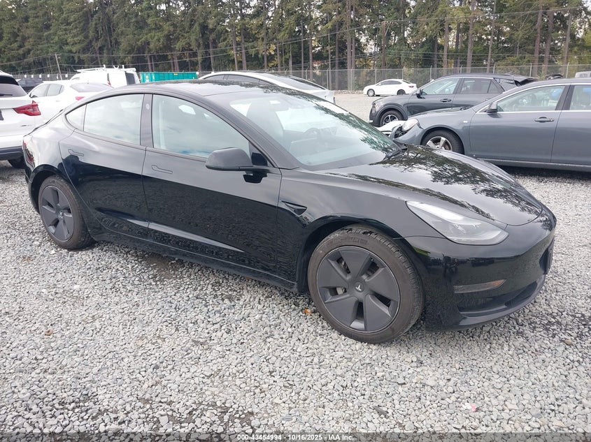 TESLA MODEL 3 REAR-WHEEL DRIVE