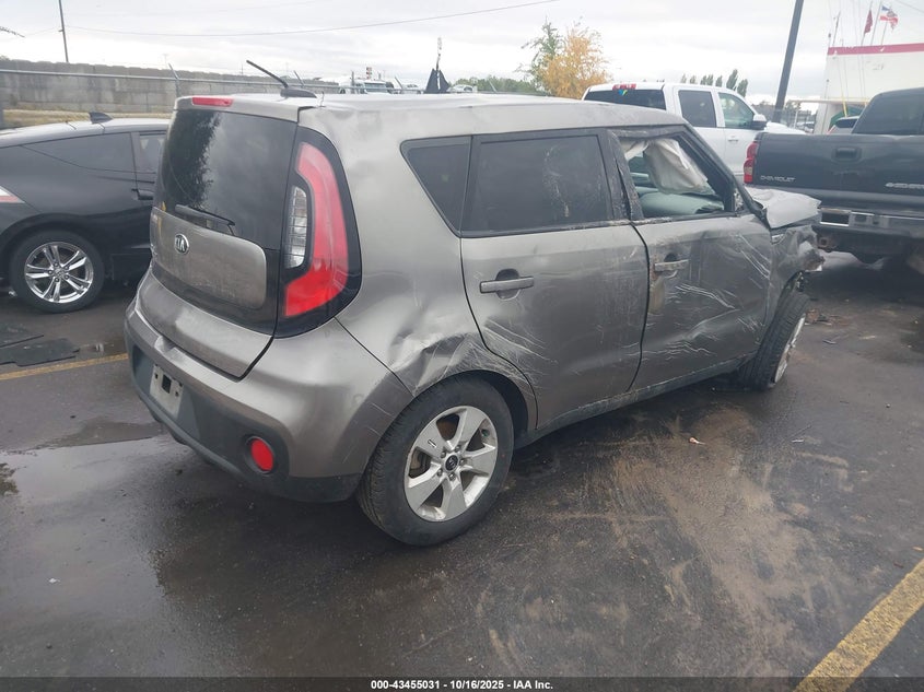 2018 KIA SOUL KNDJN2A26J7610138
