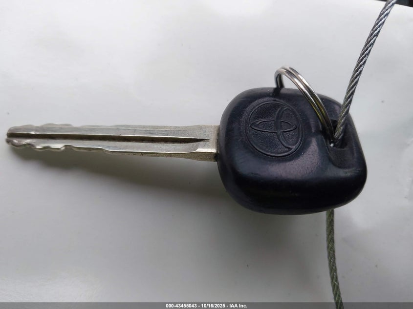 2002 Toyota Avalon Xls VIN: 4T1BF28B02U256090 Lot: 43455043