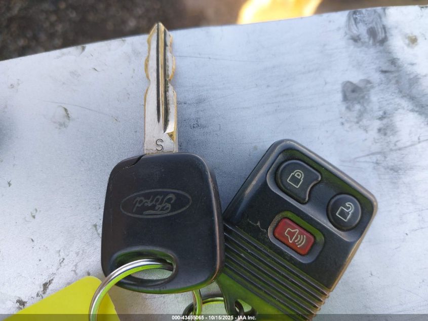 1998 Ford Expedition Eddie Bauer/Xlt VIN: 1FMFU18L6WLA09372 Lot: 43455065