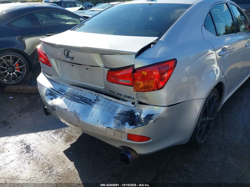 JTHCK262782027240 2008 LEXUS IS photo no. 17