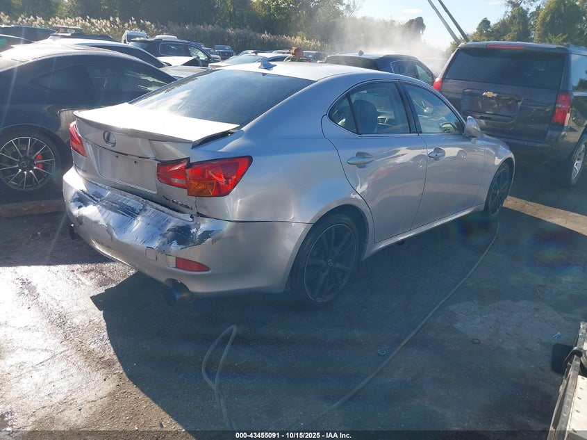 JTHCK262782027240 2008 LEXUS IS photo no. 4