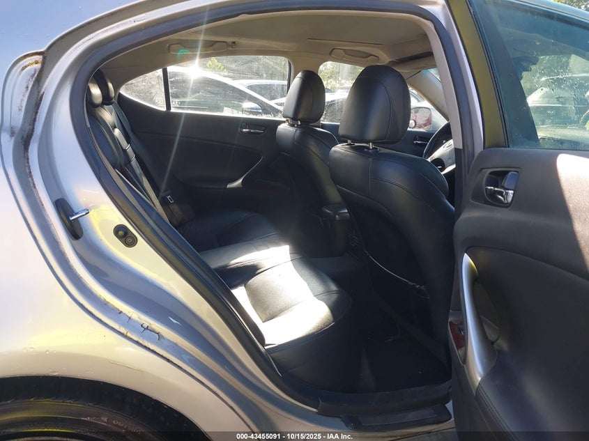 JTHCK262782027240 2008 LEXUS IS photo no. 8