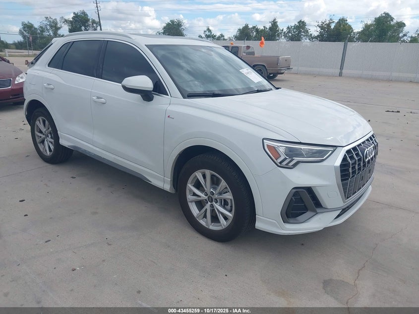 AUDI Q3 PREMIUM 45 TFSI S LINE QUATTRO TIPTRONIC