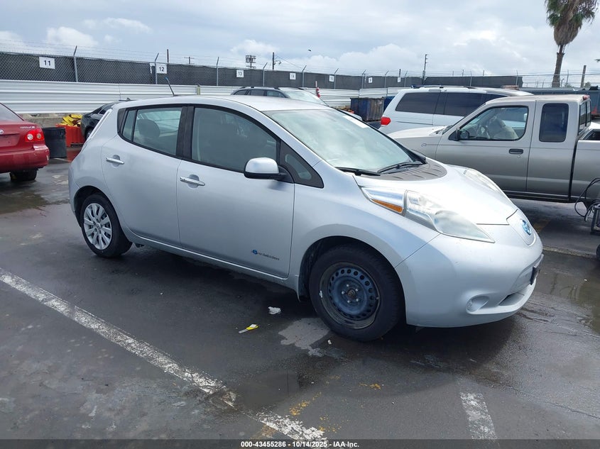 NISSAN LEAF S