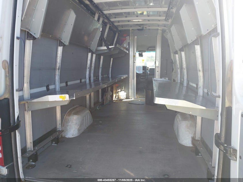 2015 Mercedes-Benz Sprinter 2500 High Roof VIN: WD3PE8DBXFP132946 Lot: 43455287