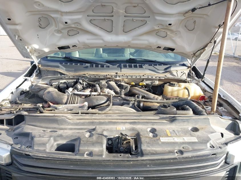 2018 Ford F-350 Chassis Xl VIN: 1FDRF3GT6JEC67151 Lot: 43455303