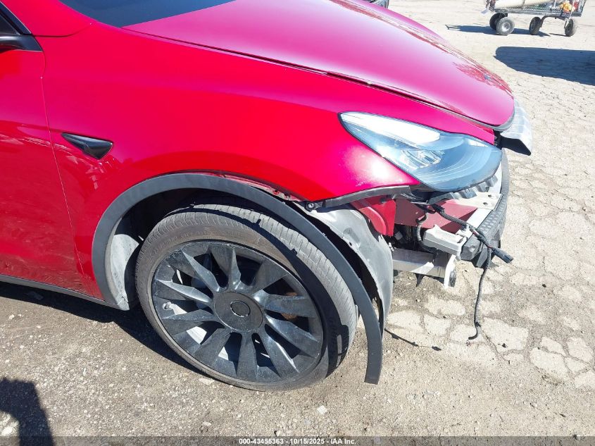 2021 Tesla Model Y Standard Range Rear-Wheel Drive VIN: 5YJYGDED7MF121889 Lot: 43455363