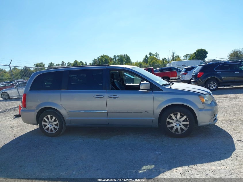 2015 CHRYSLER TOWN & COUNTRY TOURING - 2C4RC1BG8FR551631