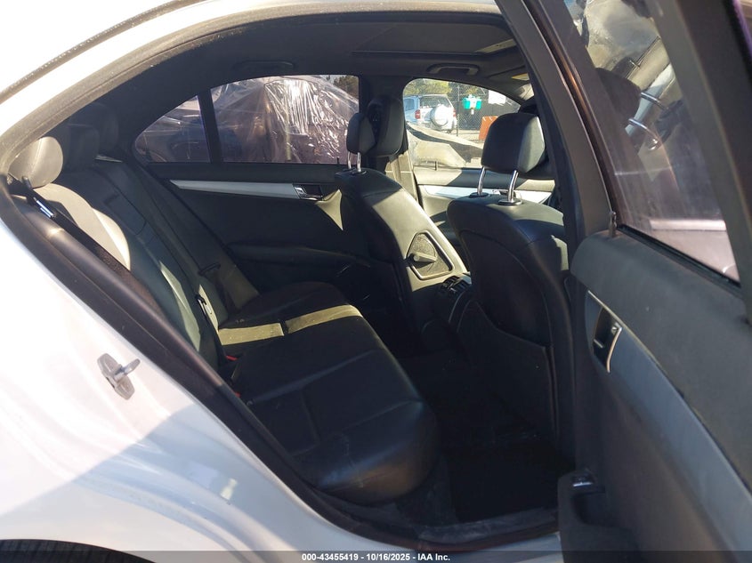 2009 Mercedes-Benz C 300 Luxury/Sport VIN: WDDGF54X59R061182 Lot: 43455419