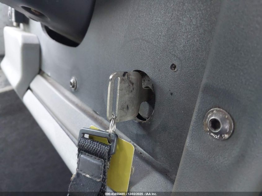 2015 Isuzu Commercial Van VIN: JALB4T17XF7W00257 Lot: 43455485