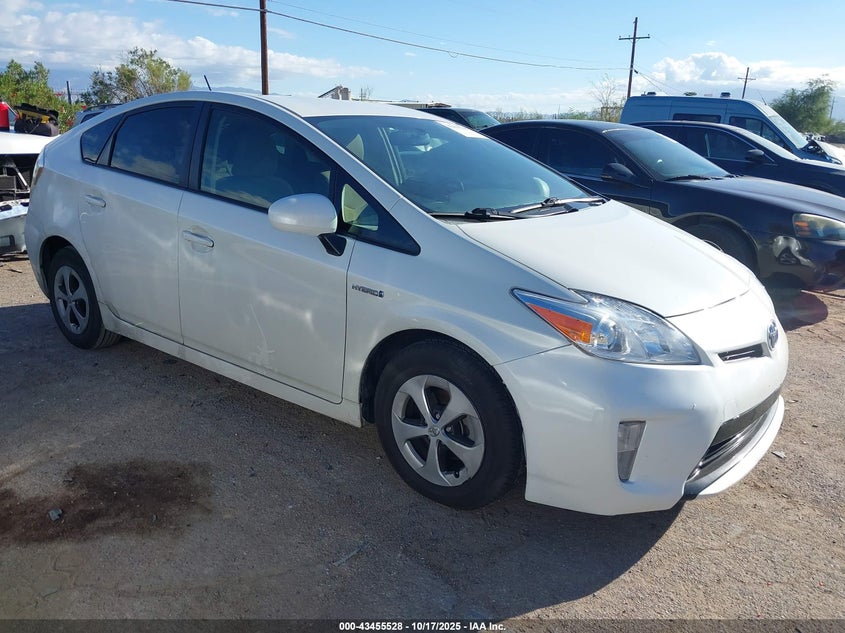 2015 TOYOTA PRIUS TWO - JTDKN3DU7F1887950