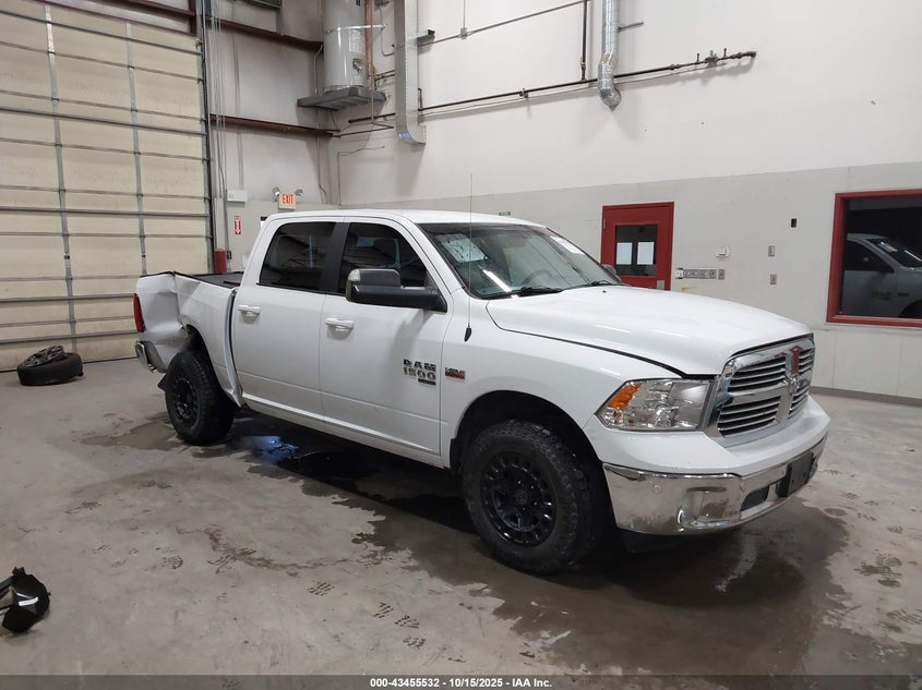 RAM 1500 BIG HORN 4X4 5 7 BOX