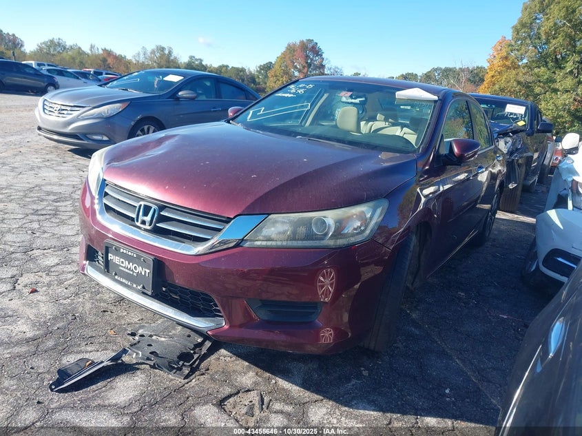 1HGCR2F34DA147925 2013 HONDA ACCORD photo no. 2