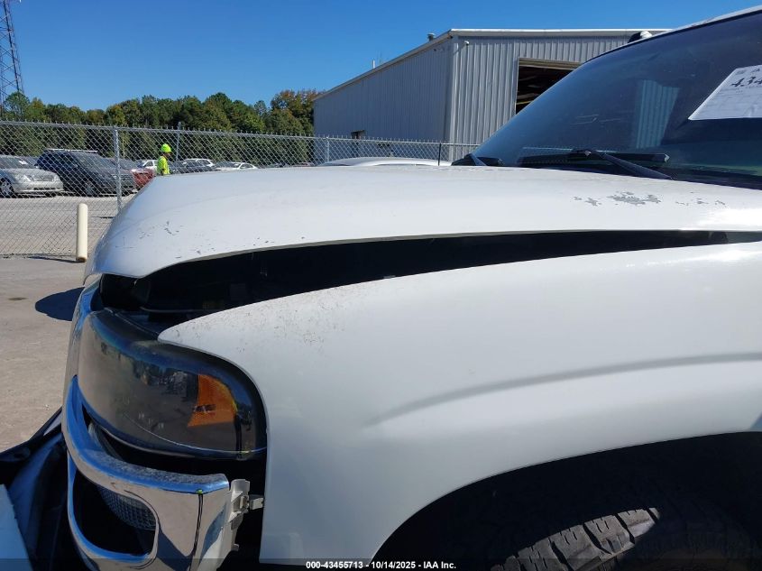 2004 GMC Yukon Denali VIN: 1GKEK63U74J297743 Lot: 43455713