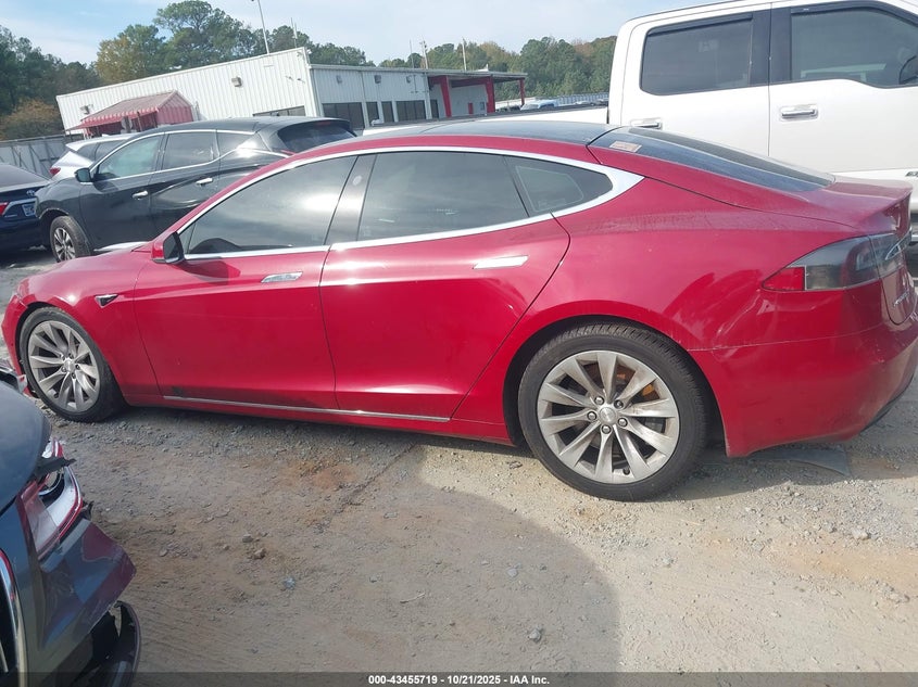 2017 Tesla Model S 100D/60D/75D/90D/P100D VIN: 5YJSA1E25HF178683 Lot: 43455719