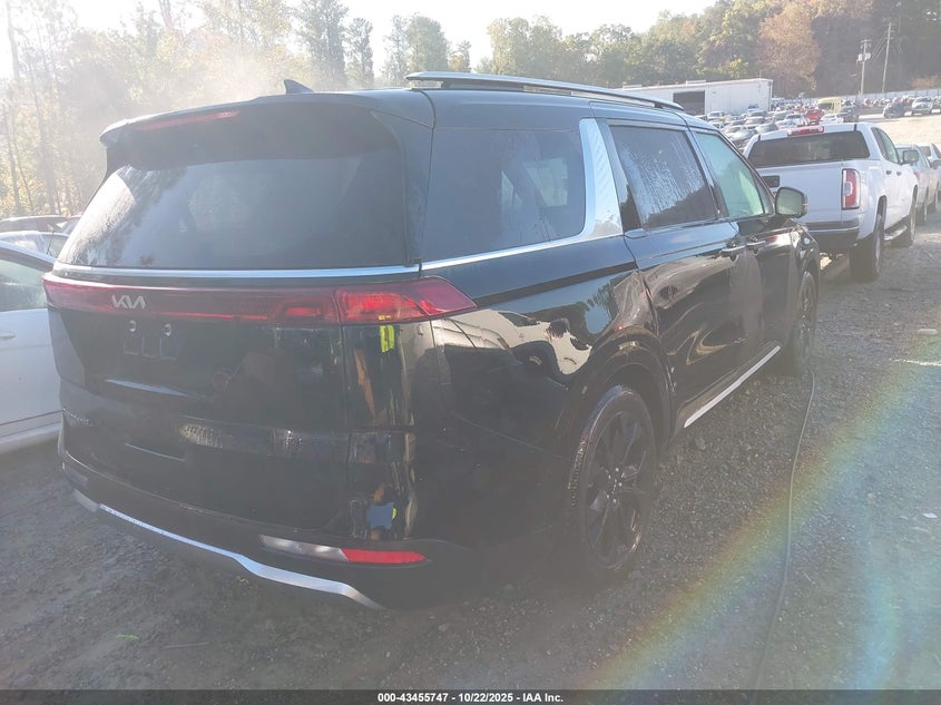 KNDNE5H38N6072782 2022 KIA CARNIVAL photo no. 4