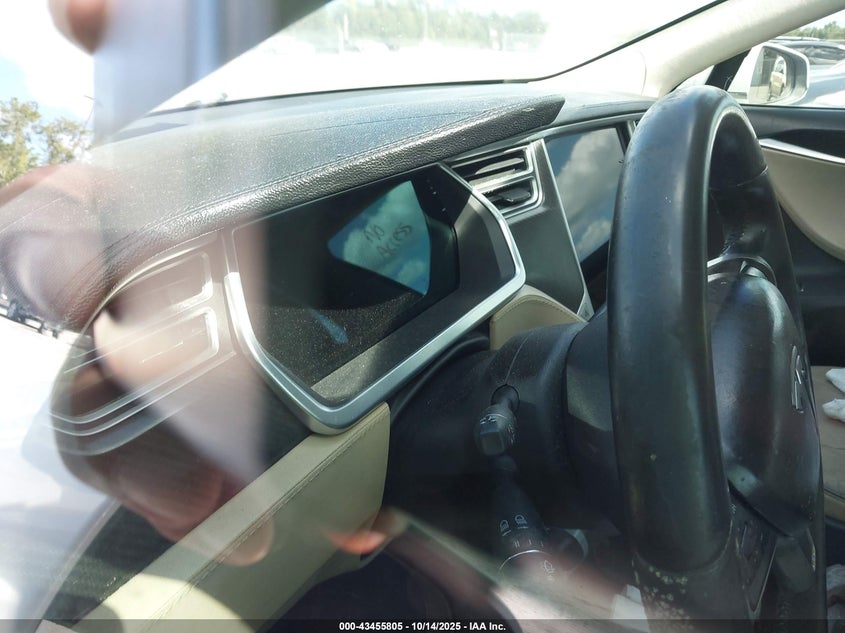 2013 Tesla Model S Performance VIN: 5YJSA1CP8DFP15538 Lot: 43455805