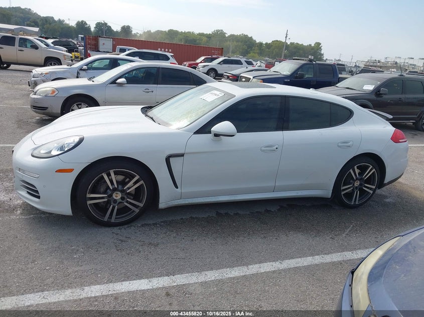 2014 PORSCHE PANAMERA 4 WP0AA2A78EL009639