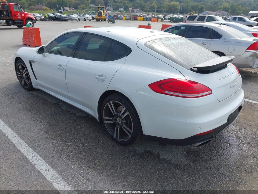 2014 PORSCHE PANAMERA 4 WP0AA2A78EL009639