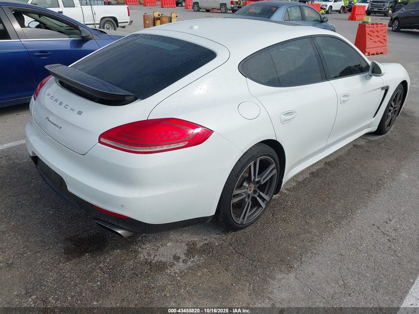 2014 PORSCHE PANAMERA 4 WP0AA2A78EL009639