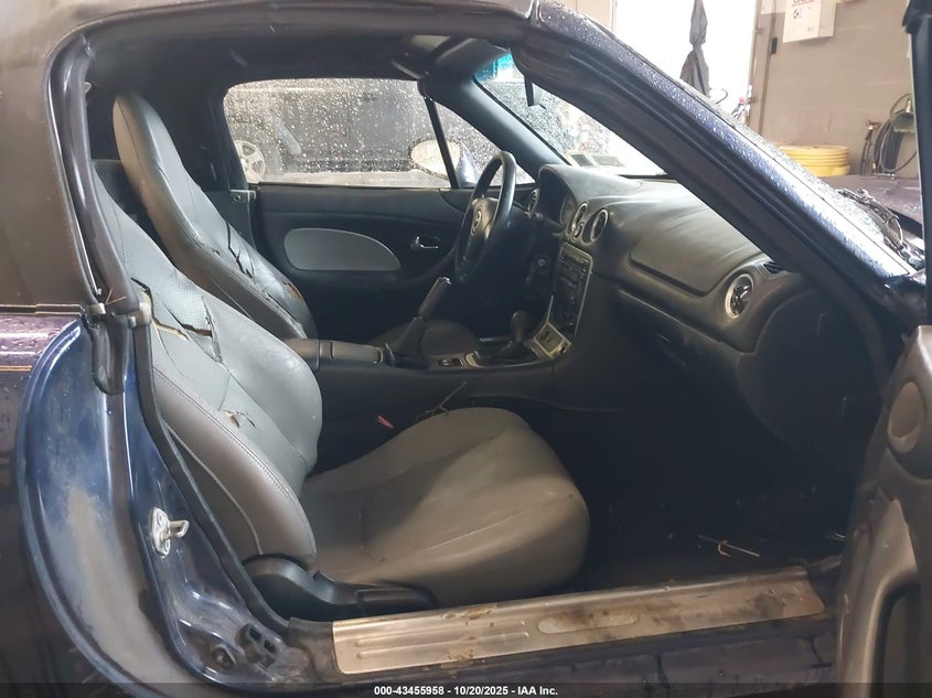 2003 Mazda Mx-5 Miata Cloth/Ls/Se/Shinsen VIN: JM1NB353930305232 Lot: 43455958