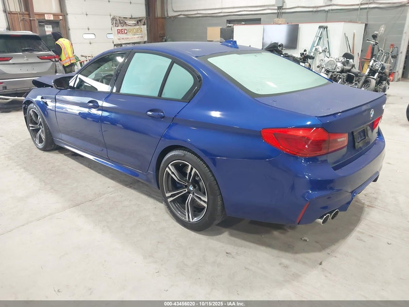 WBSJF0C56KB285457 2019 BMW M5 photo no. 3