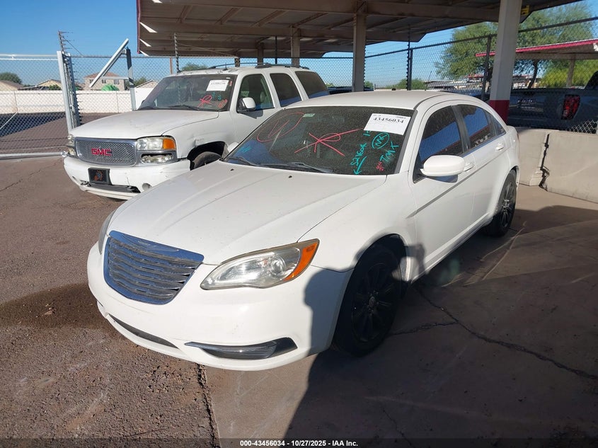 Vin: 1c3bc4fb2bn521604, lot: 43950915, chrysler 200 lx 20112