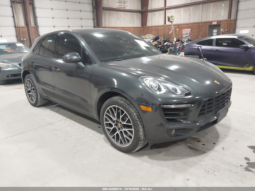 PORSCHE MACAN S