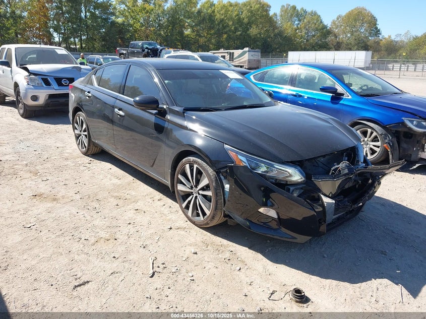 NISSAN ALTIMA PLATINUM INTELLIGENT AWD