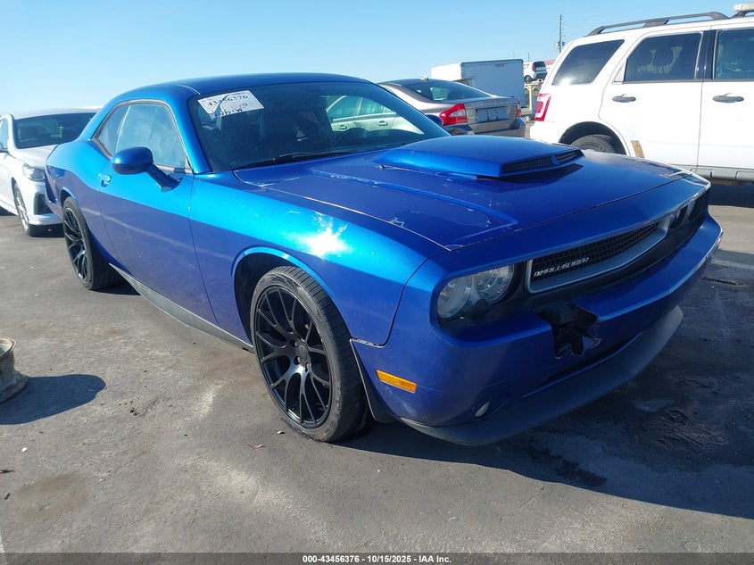 DODGE CHALLENGER SXT PLUS