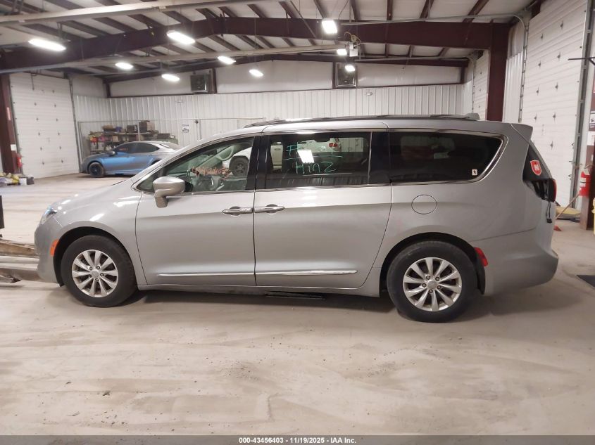 2018 Chrysler Pacifica Touring L VIN: 2C4RC1BG7JR354393 Lot: 43456403