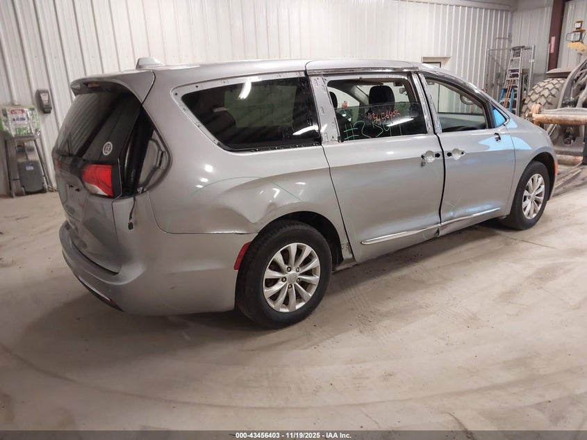 2C4RC1BG7JR354393 2018 CHRYSLER PACIFICA photo no. 4