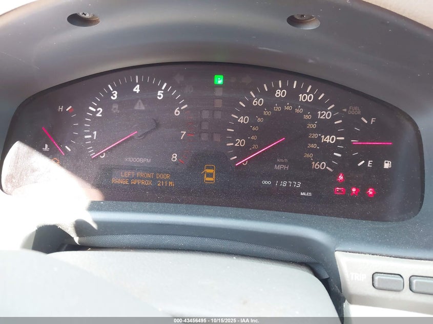 JTHBN30F720067776 2002 LEXUS LS photo no. 7