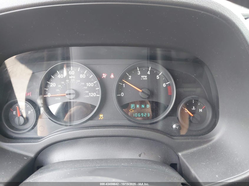 1J4NT1FB4BD159637 2011 JEEP COMPASS photo no. 7