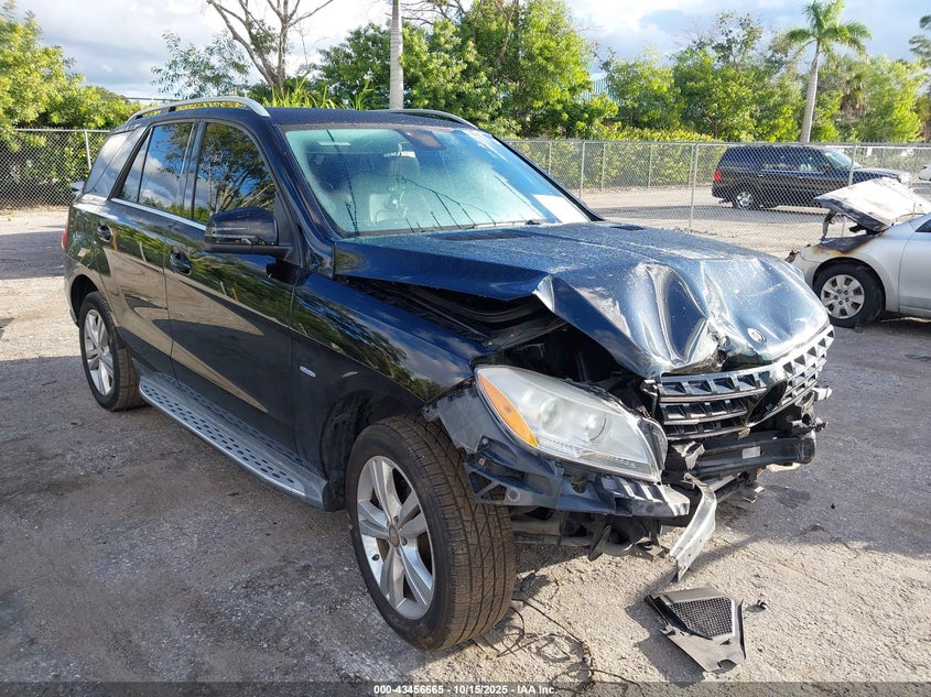 MERCEDES-BENZ M-CLASS 4MATIC