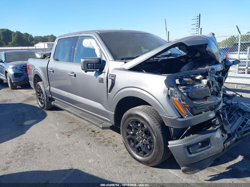 FORD F-150 XLT