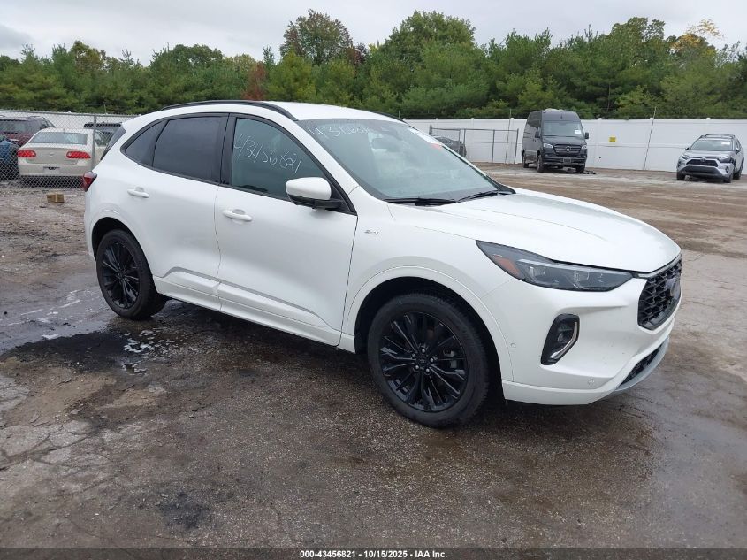 FORD ESCAPE ST-LINE ELITE