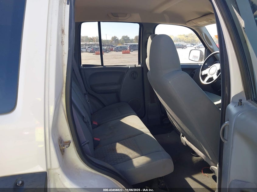 2007 Jeep Liberty Sport VIN: 1J4GL48K77W587043 Lot: 43456823