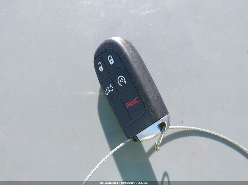 2016 JEEP GRAND CHEROKEE LIMITED 1C4RJFBG5GC496763