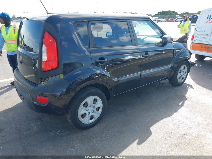 2013 KIA SOUL KNDJT2A58D7584727