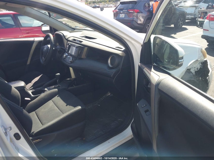 2013 TOYOTA RAV4 XLE 2T3WFREV4DW020268