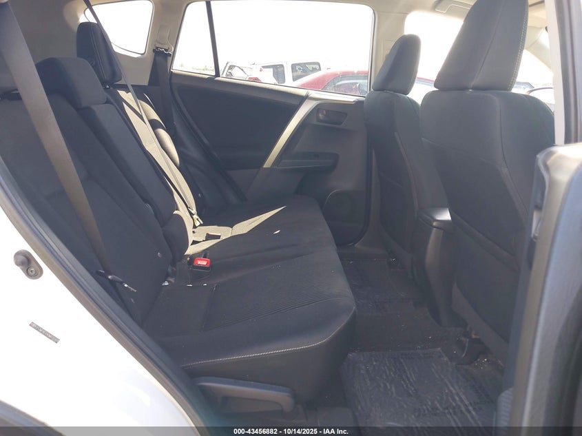 2013 TOYOTA RAV4 XLE 2T3WFREV4DW020268