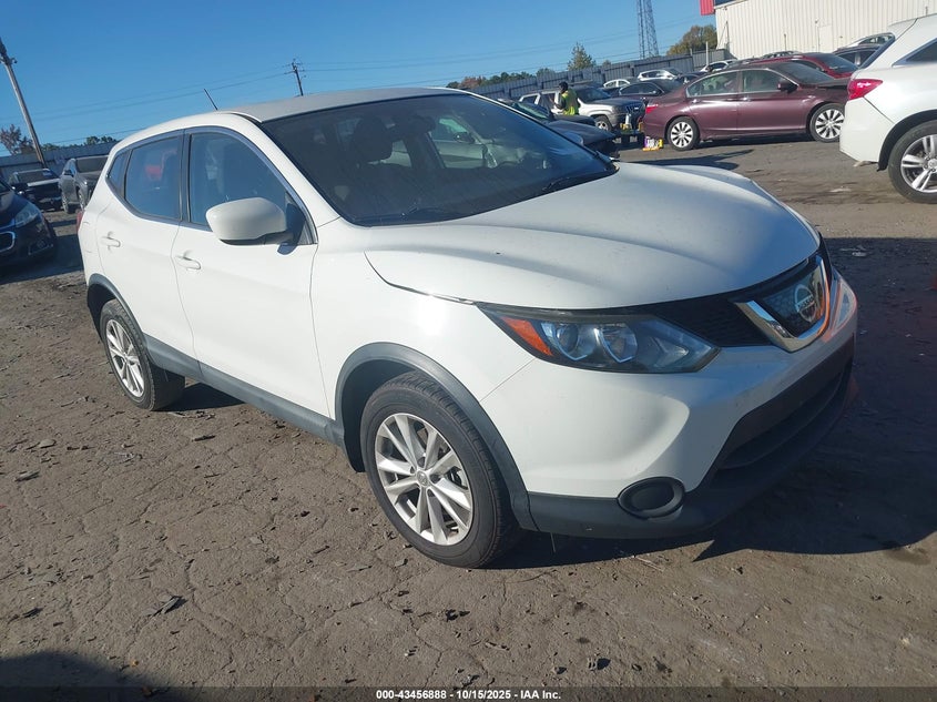 NISSAN ROGUE SPORT S