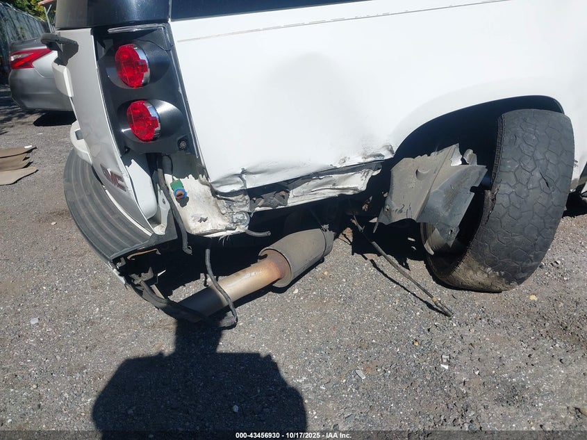 2009 GMC Yukon Xl 1500 Denali VIN: 1GKFK06289R206659 Lot: 43456930