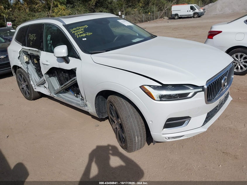 VOLVO XC60 T5 INSCRIPTION