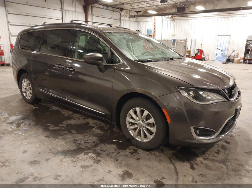 2017 CHRYSLER PACIFICA TOURING-L - 2C4RC1BG2HR621529